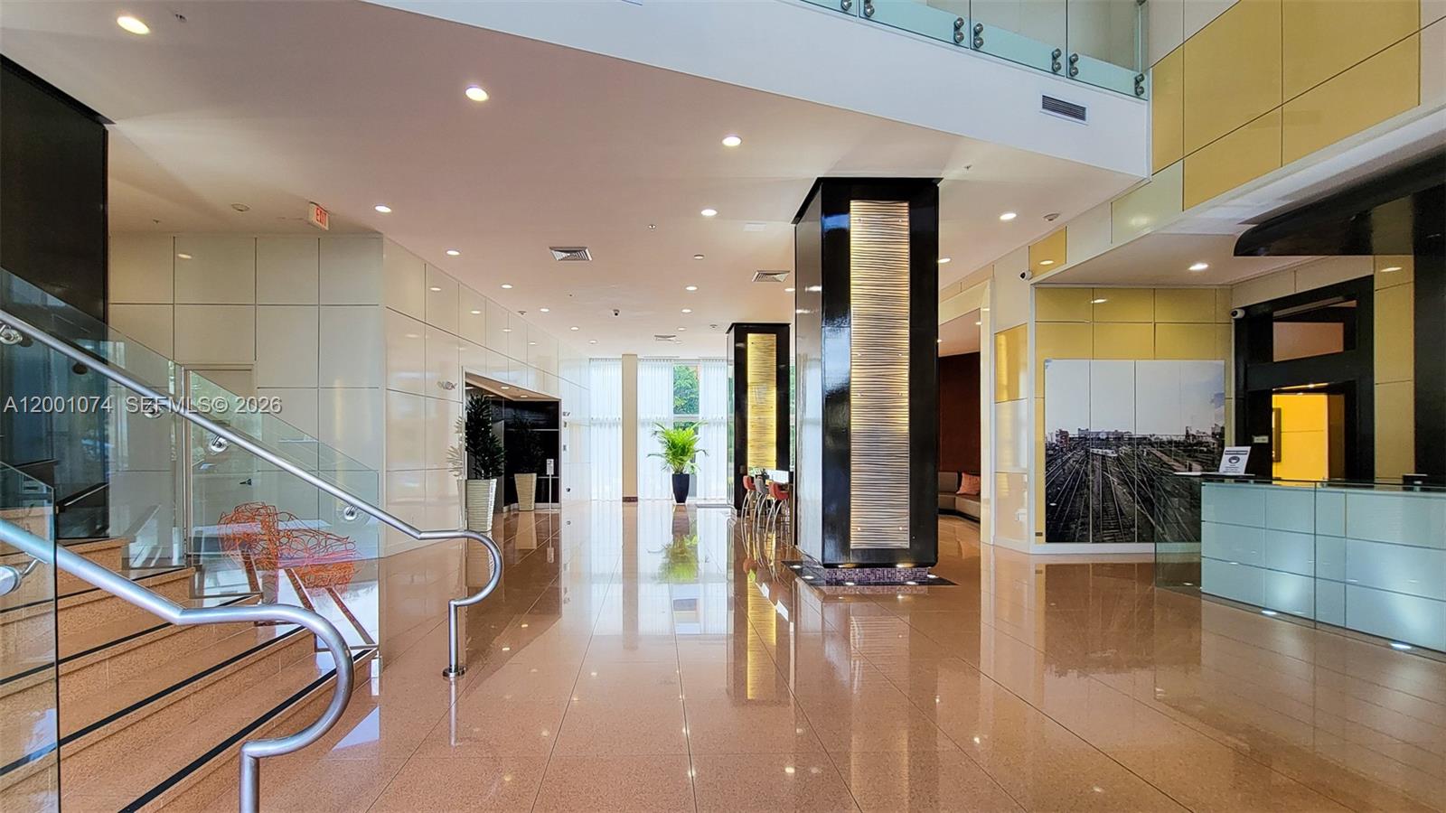 image The Venture at Aventura17