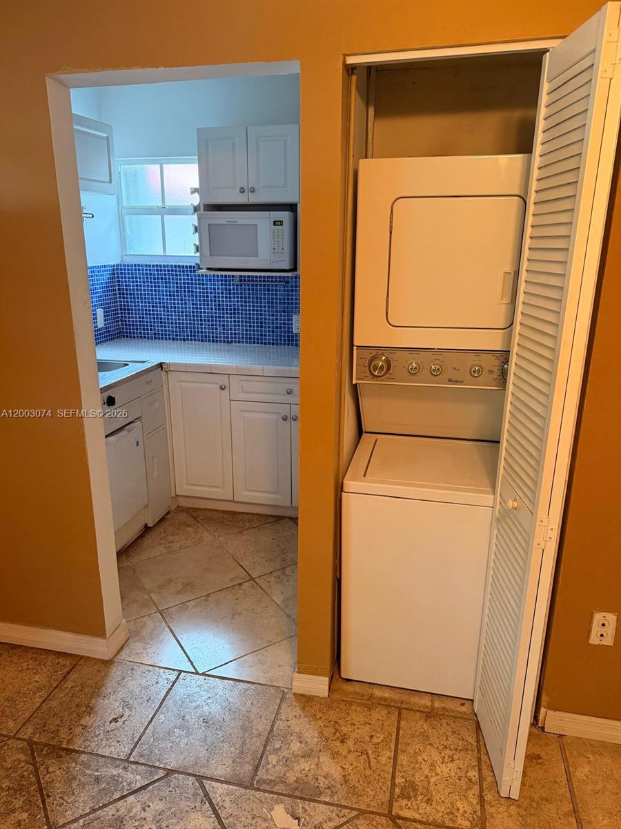 401 Warren Ln Key Biscayne, FL 33149