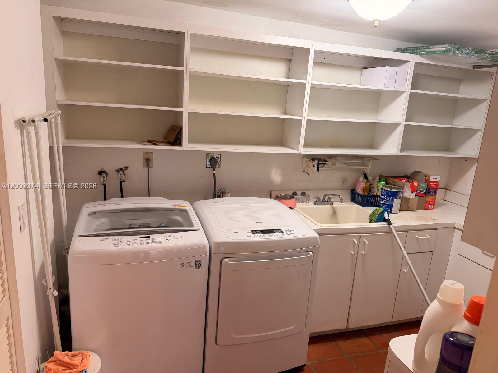 401 Warren Ln Key Biscayne, FL 33149