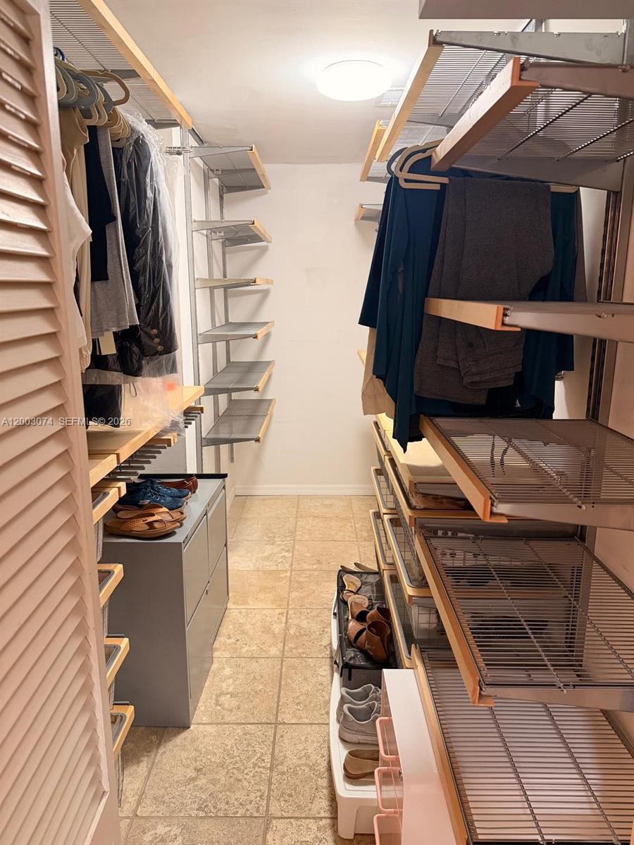 401 Warren Ln Key Biscayne, FL 33149