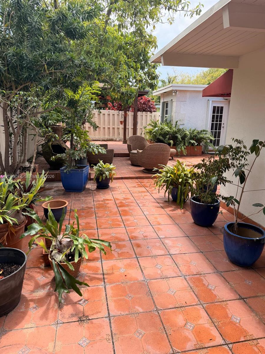 401 Warren Ln Key Biscayne, FL 33149