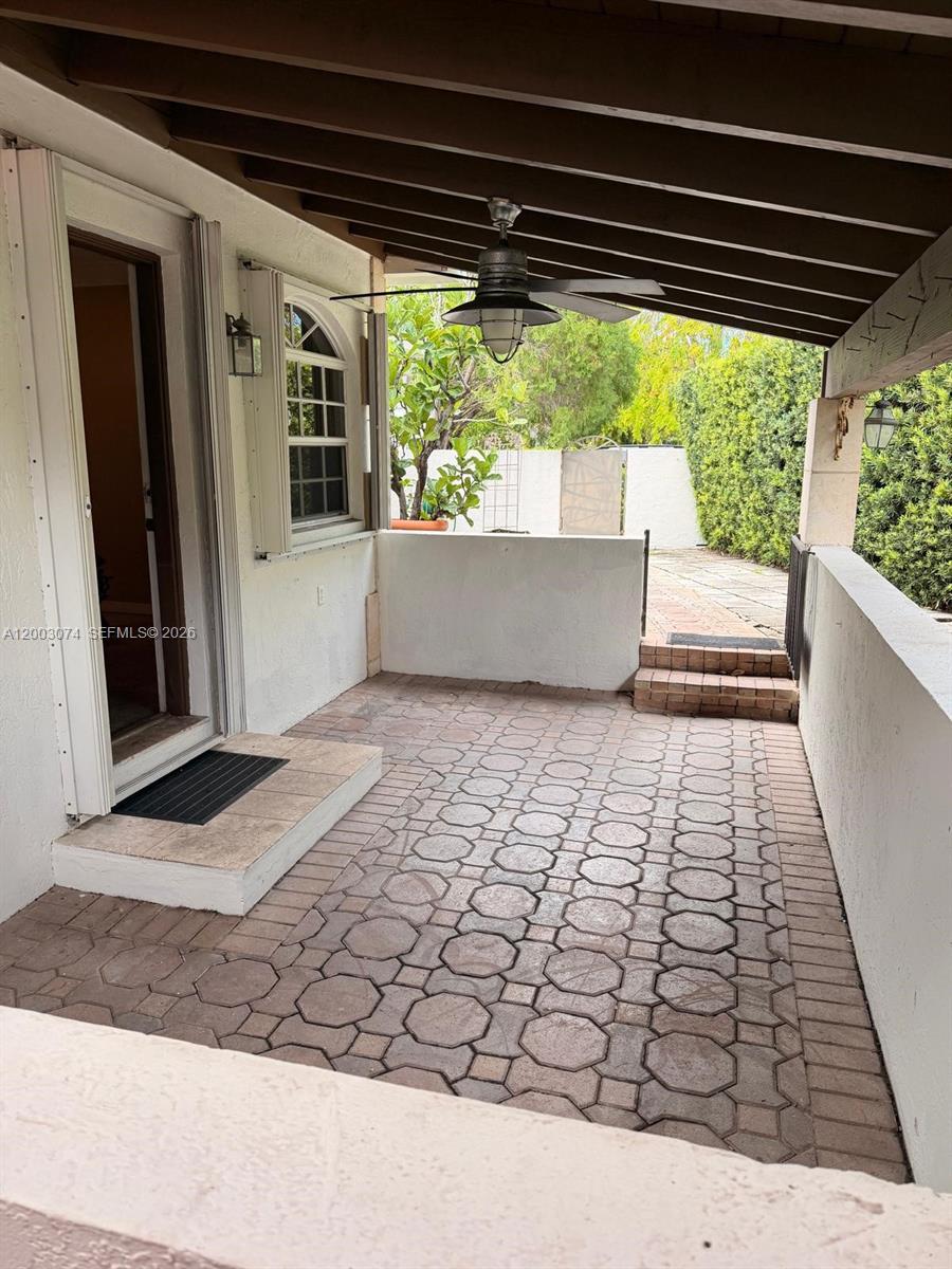 401 Warren Ln Key Biscayne, FL 33149