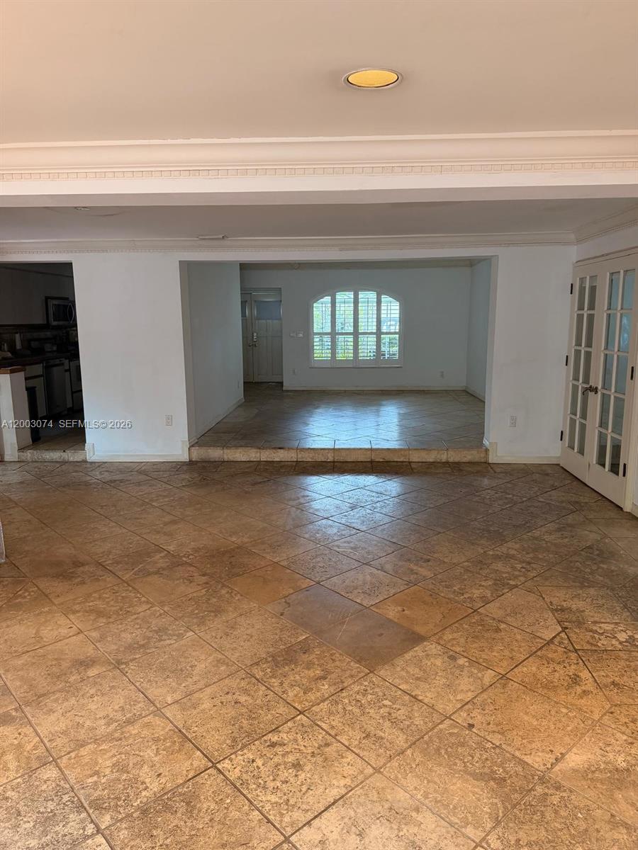 401 Warren Ln Key Biscayne, FL 33149