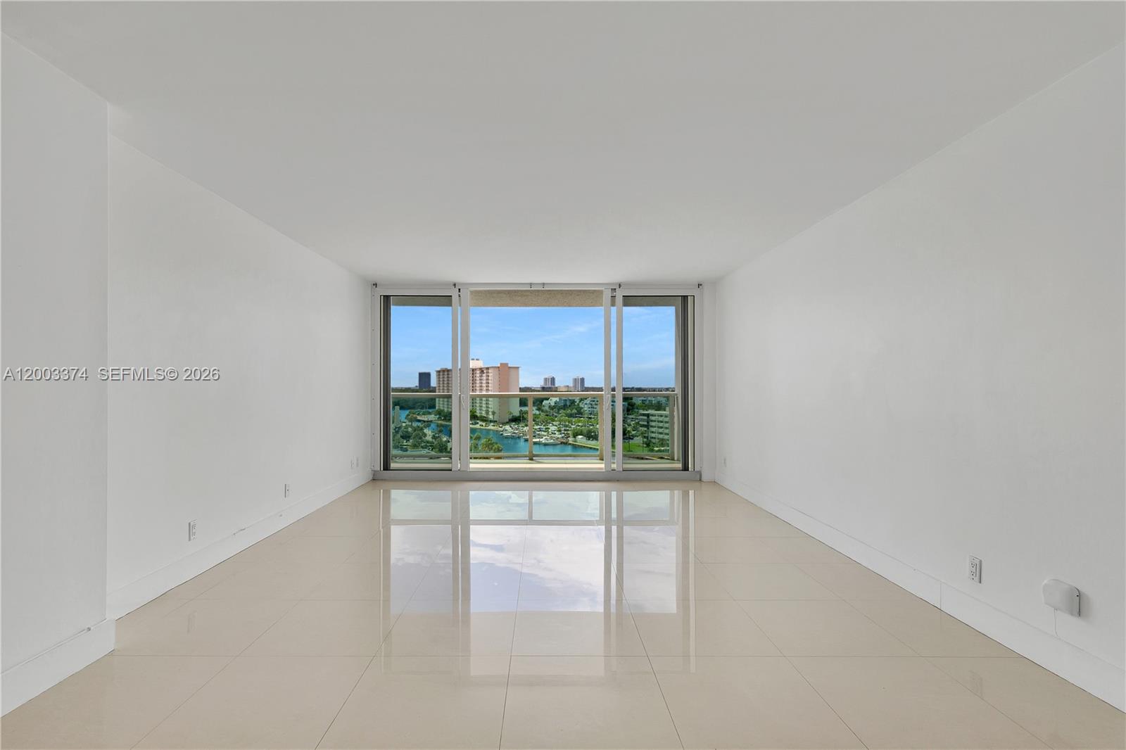 image Arlen House East12