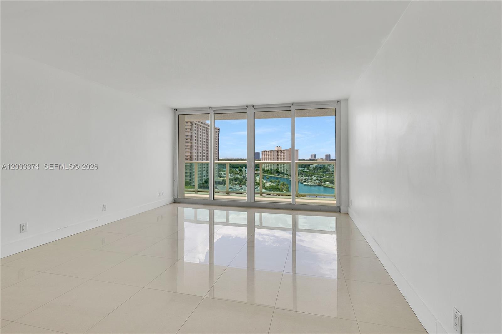 image Arlen House East13