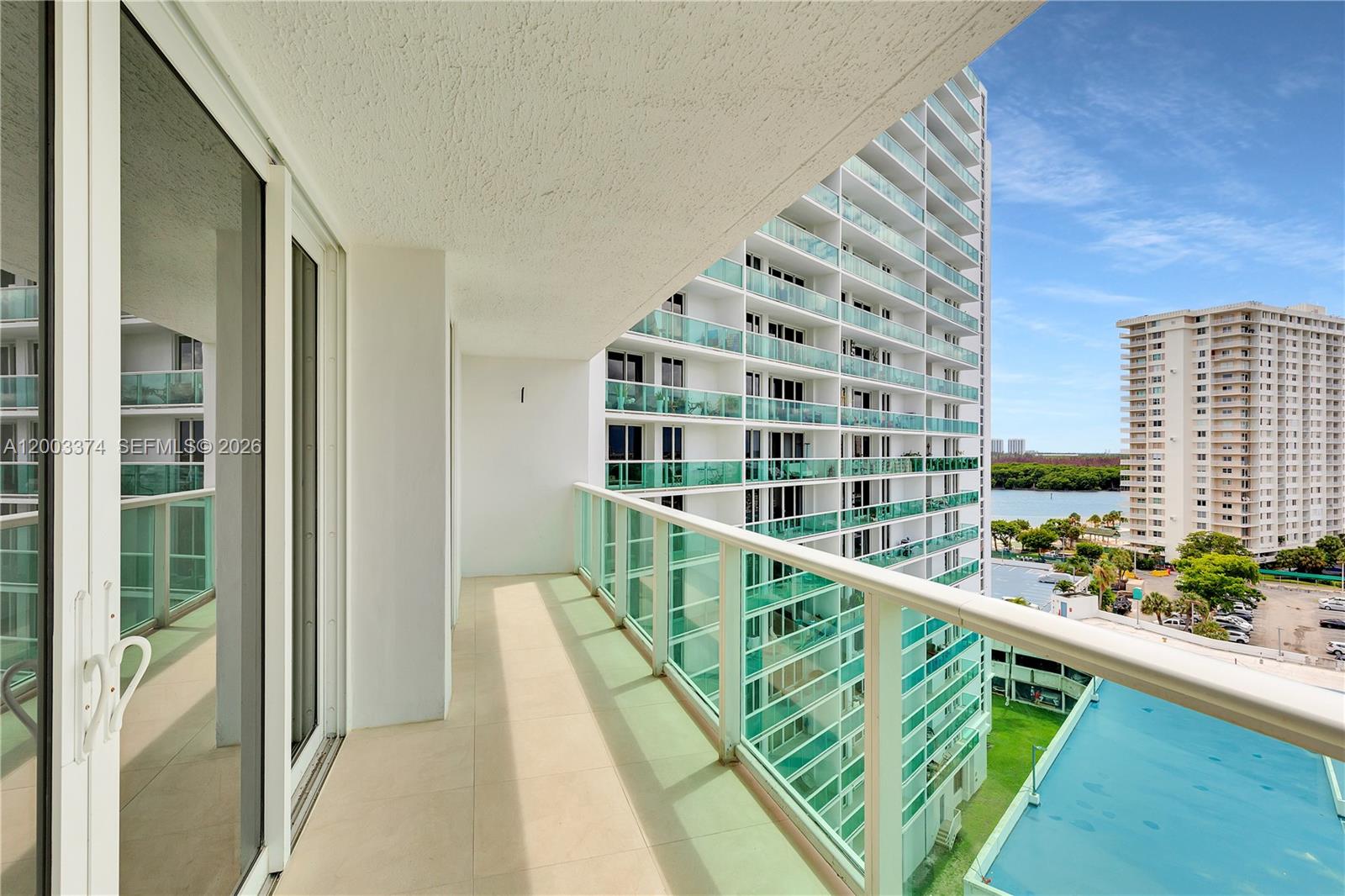 image Arlen House East23
