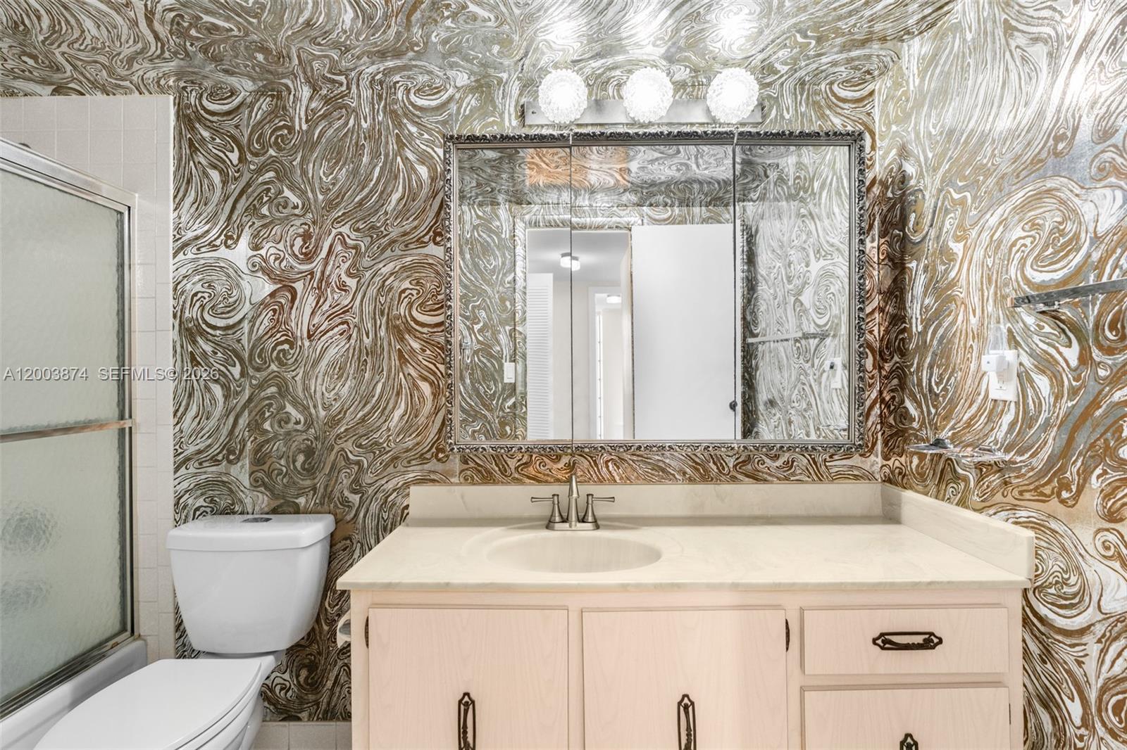 600 Three Iss Blvd #1707 Hallandale Beach, FL 33009