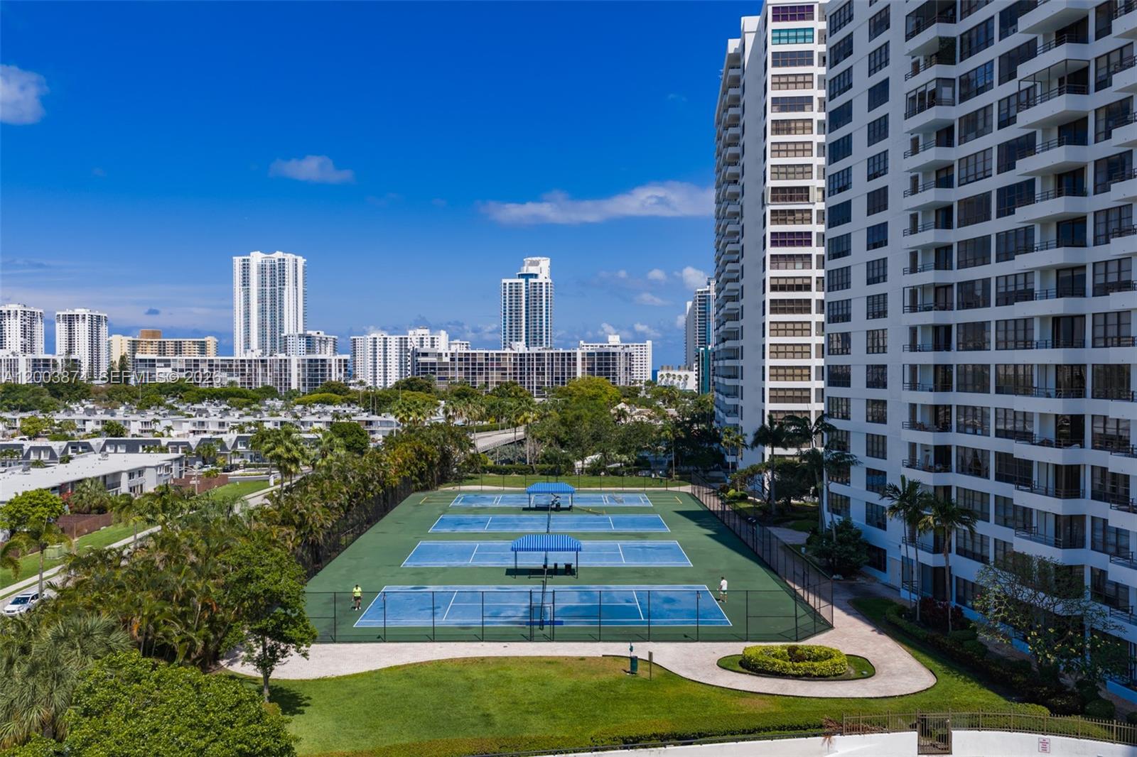 600 Three Iss Blvd #1707 Hallandale Beach, FL 33009