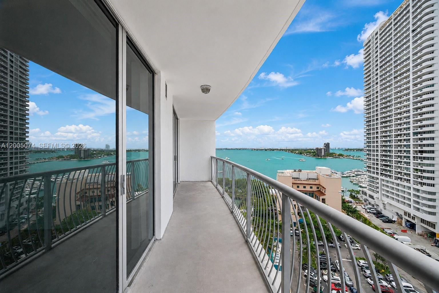 1750 N Bayshore Dr #1504