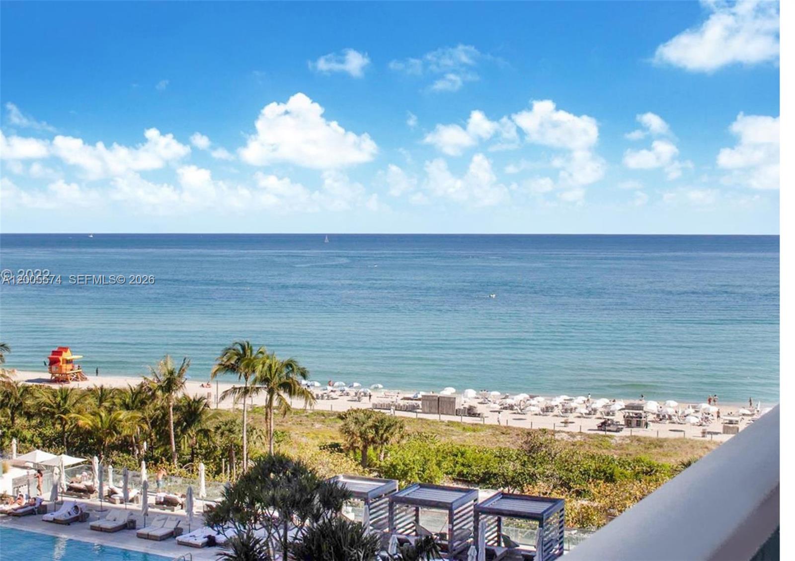 2301 Collins Ave #817