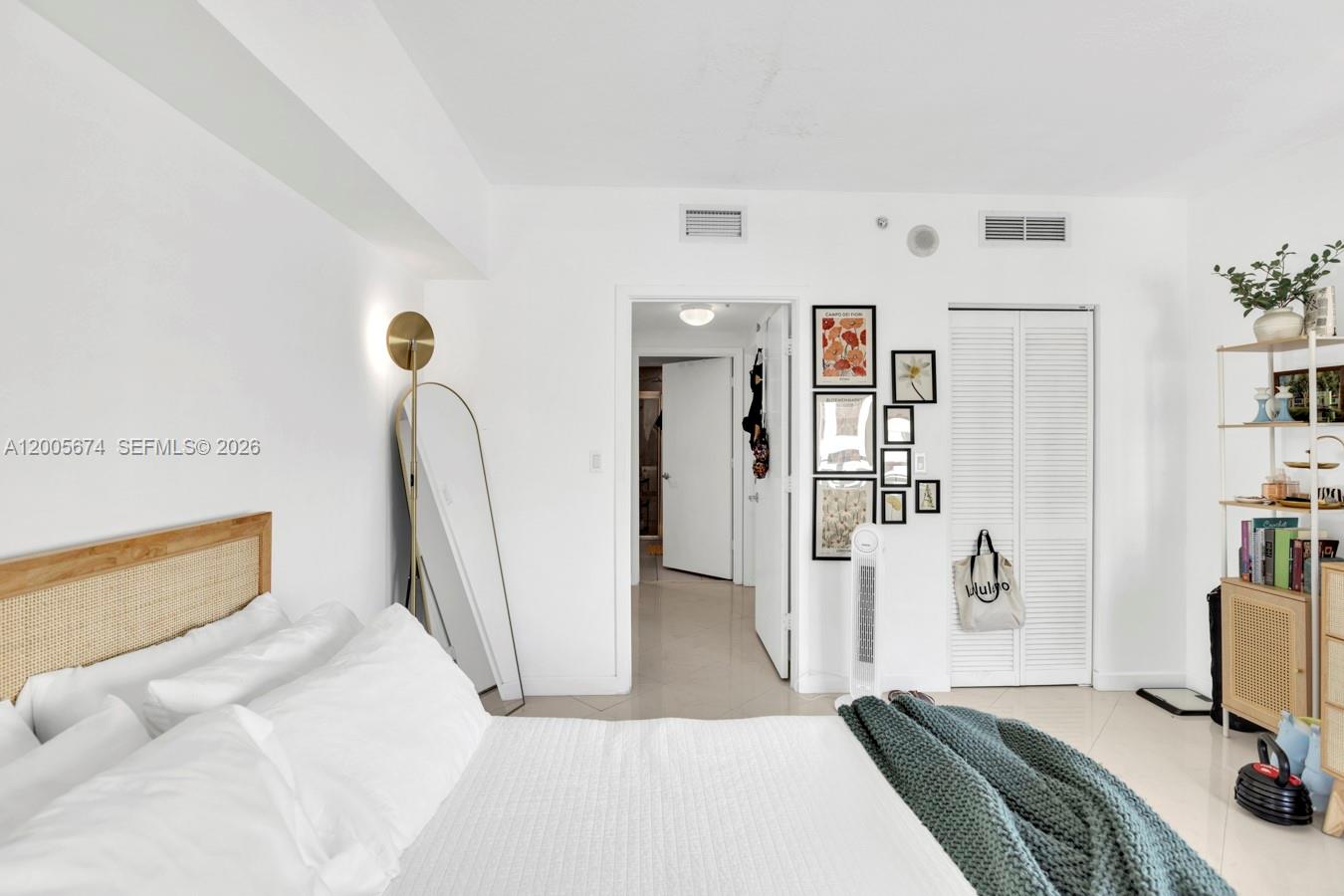 335 S Biscayne Bl #3408 Miami, FL 33131