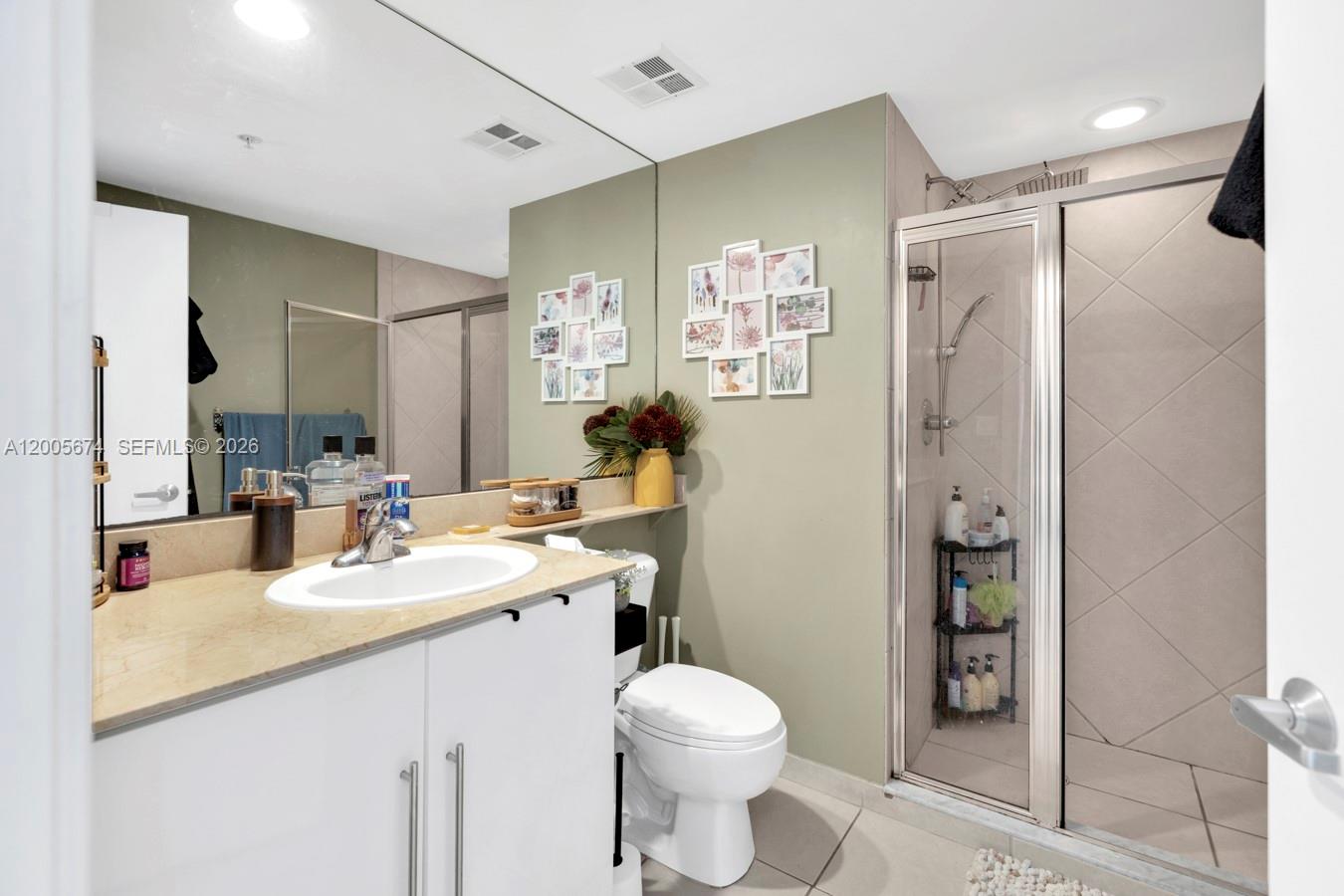 335 S Biscayne Bl #3408 Miami, FL 33131