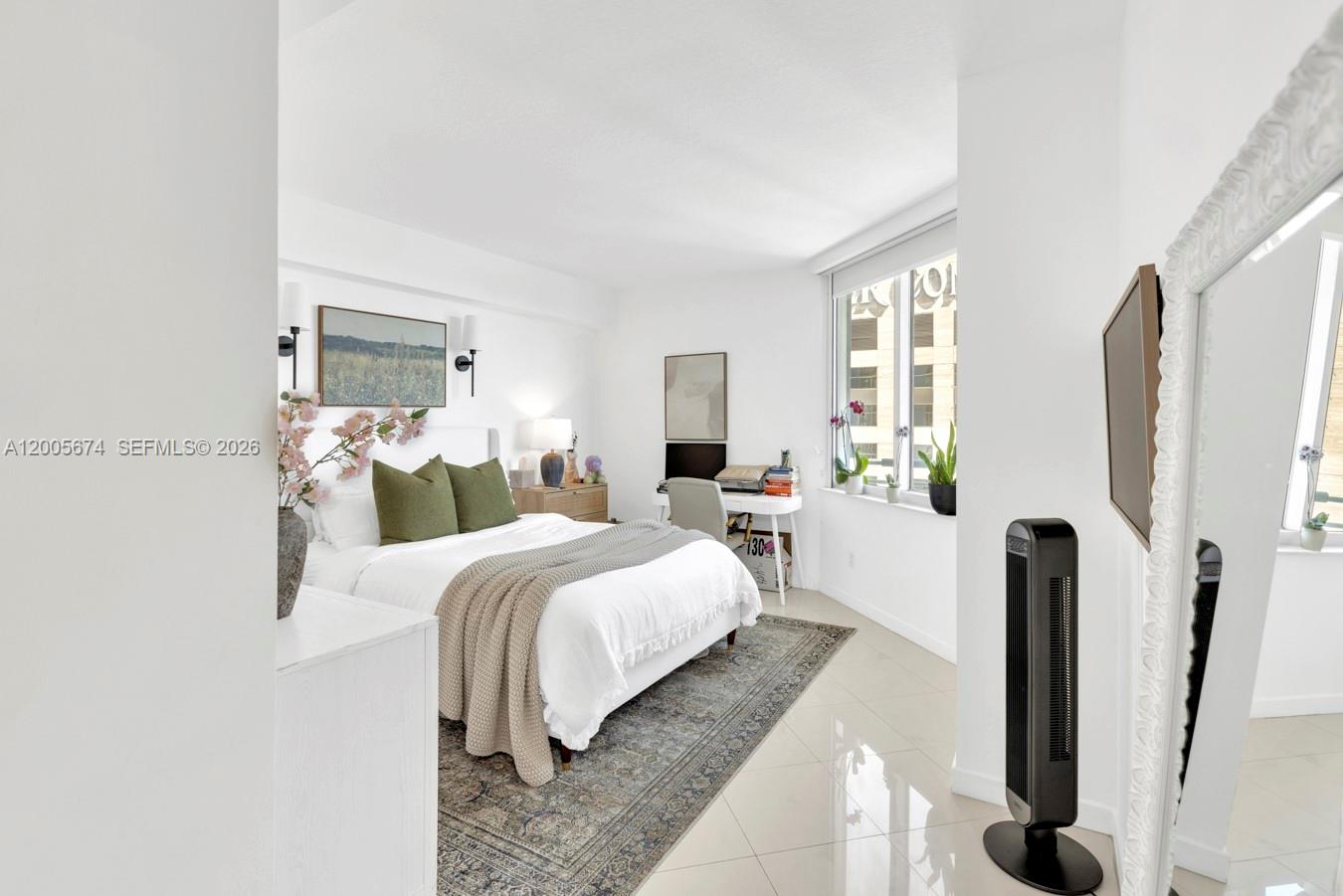 335 S Biscayne Bl #3408 Miami, FL 33131