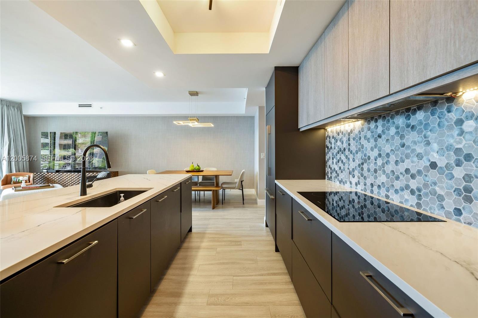 848 Brickell Key Dr #3403 Miami, FL 33131