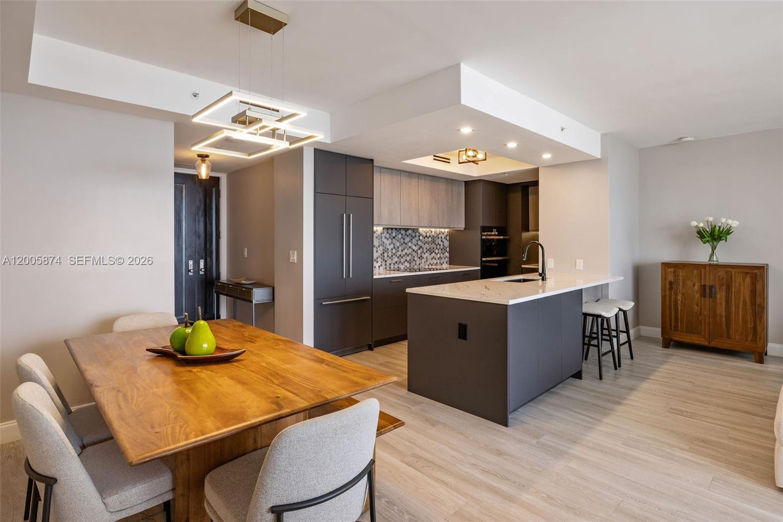 848 Brickell Key Dr #3403 Miami, FL 33131