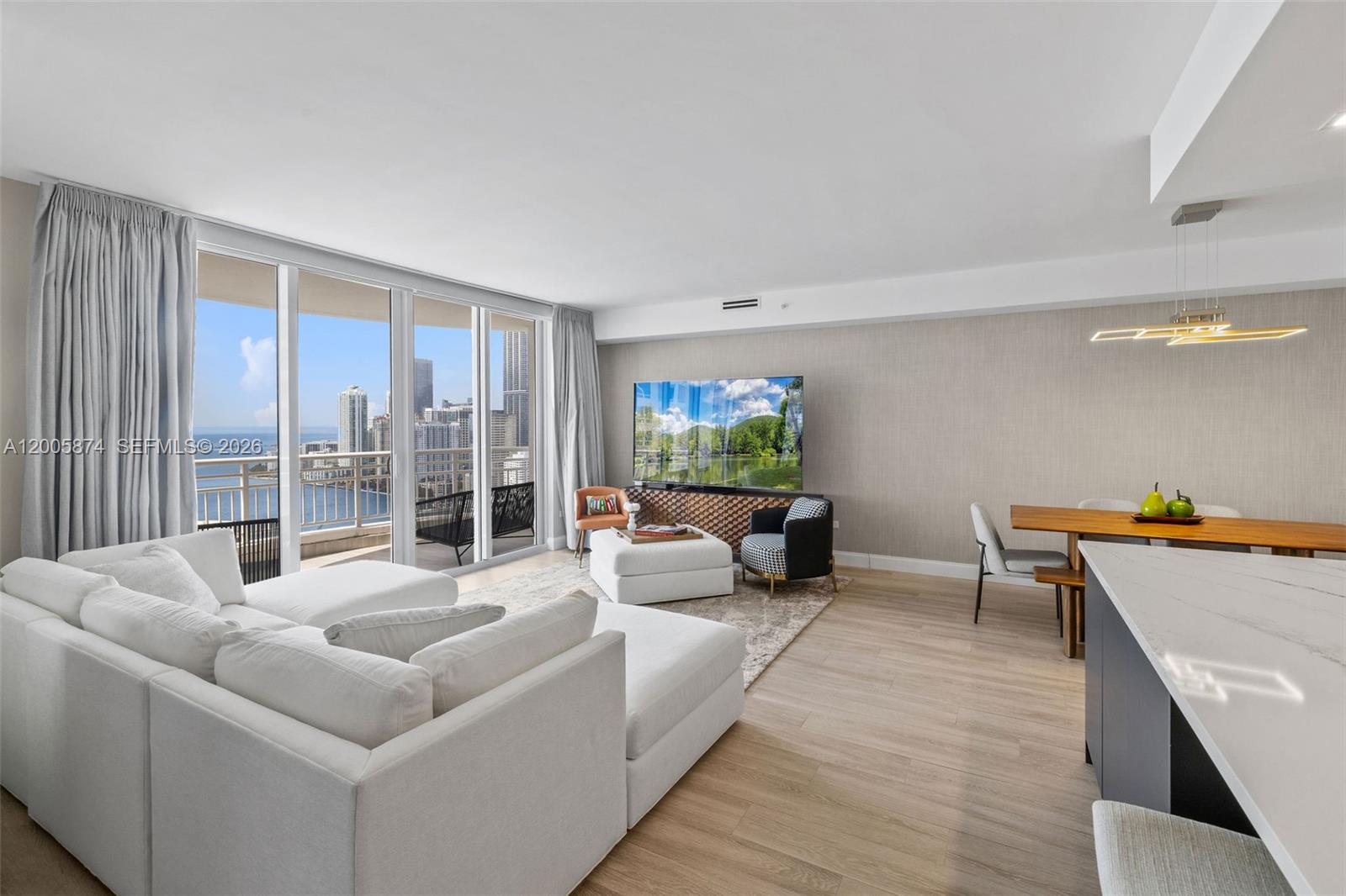 848 Brickell Key Dr #3403 Miami, FL 33131