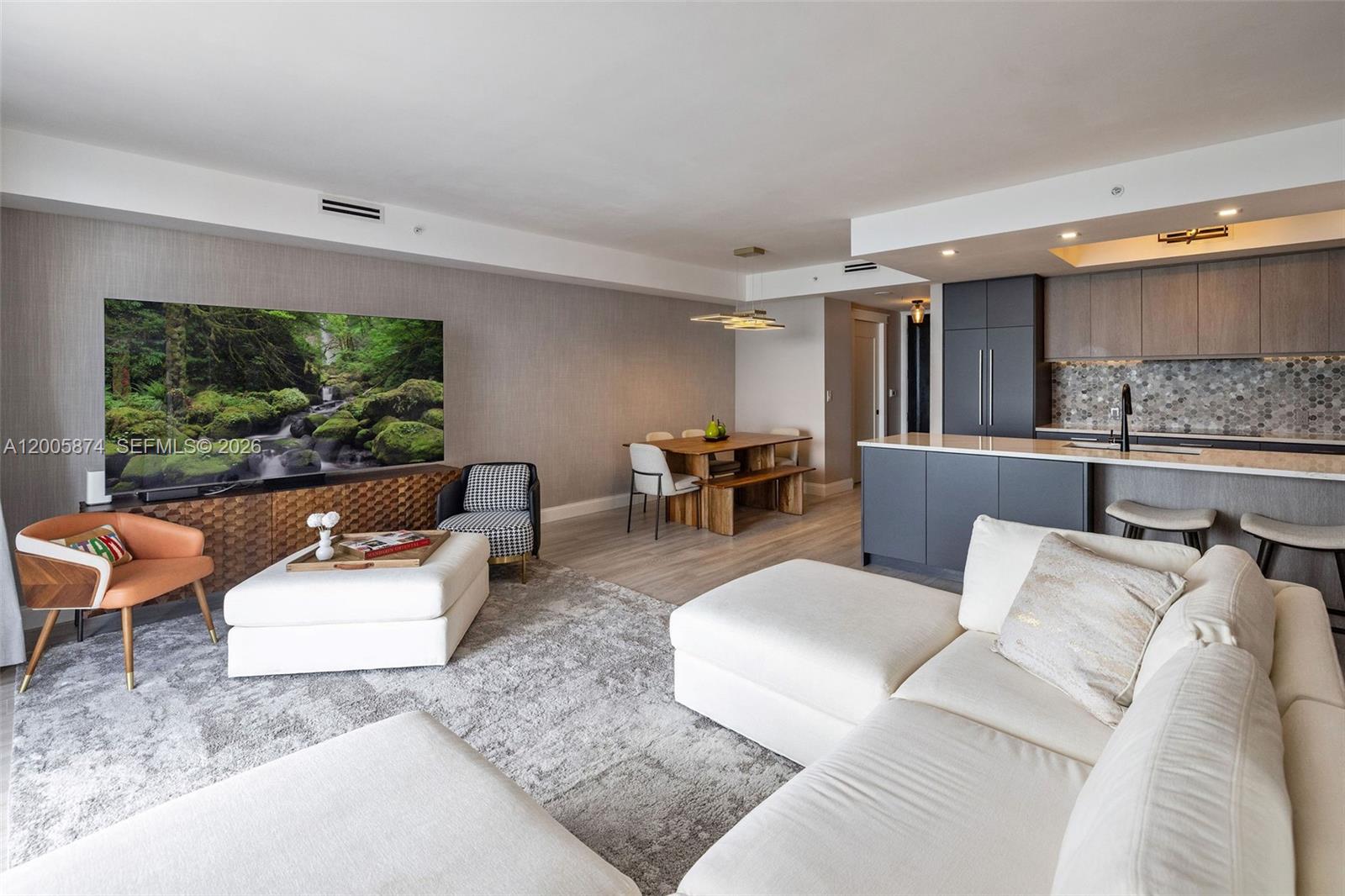 848 Brickell Key Dr #3403 Miami, FL 33131