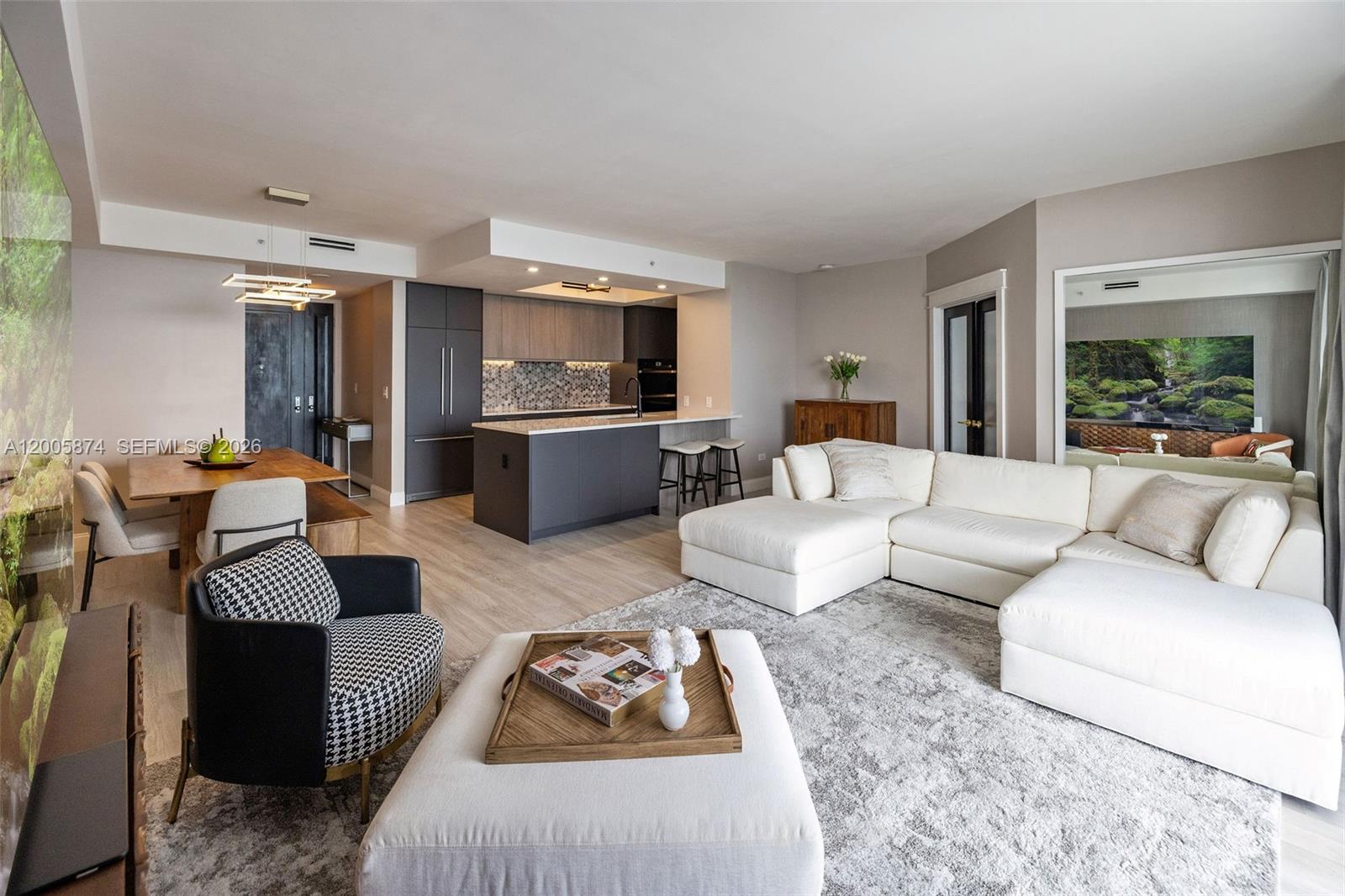 848 Brickell Key Dr #3403 Miami, FL 33131