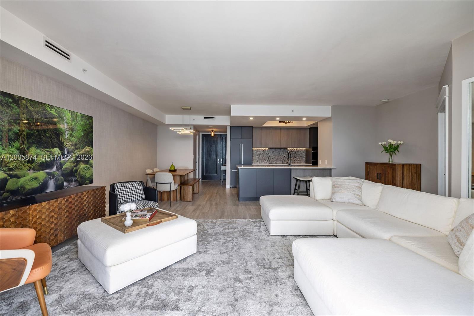 848 Brickell Key Dr #3403 Miami, FL 33131