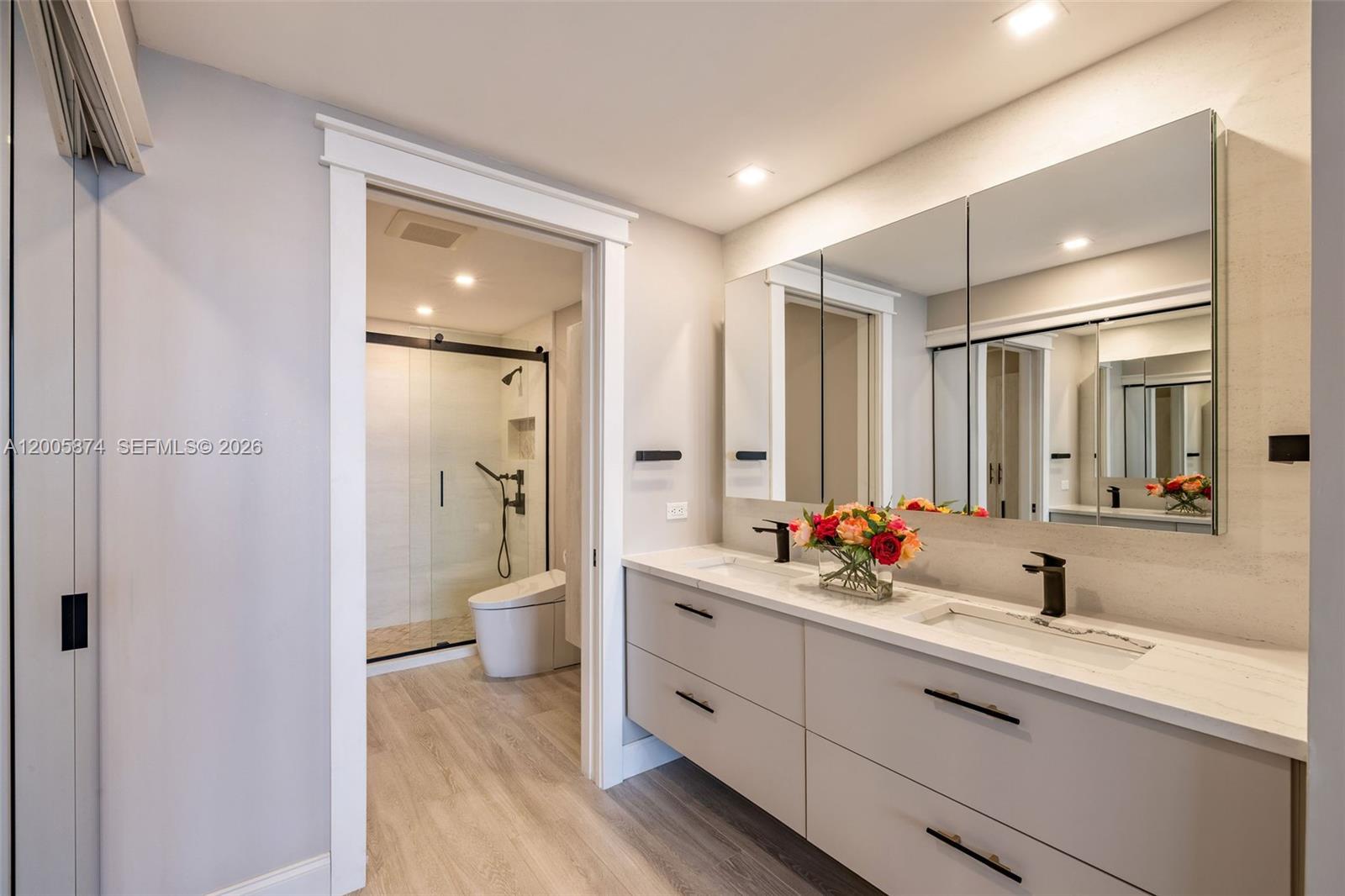 848 Brickell Key Dr #3403 Miami, FL 33131