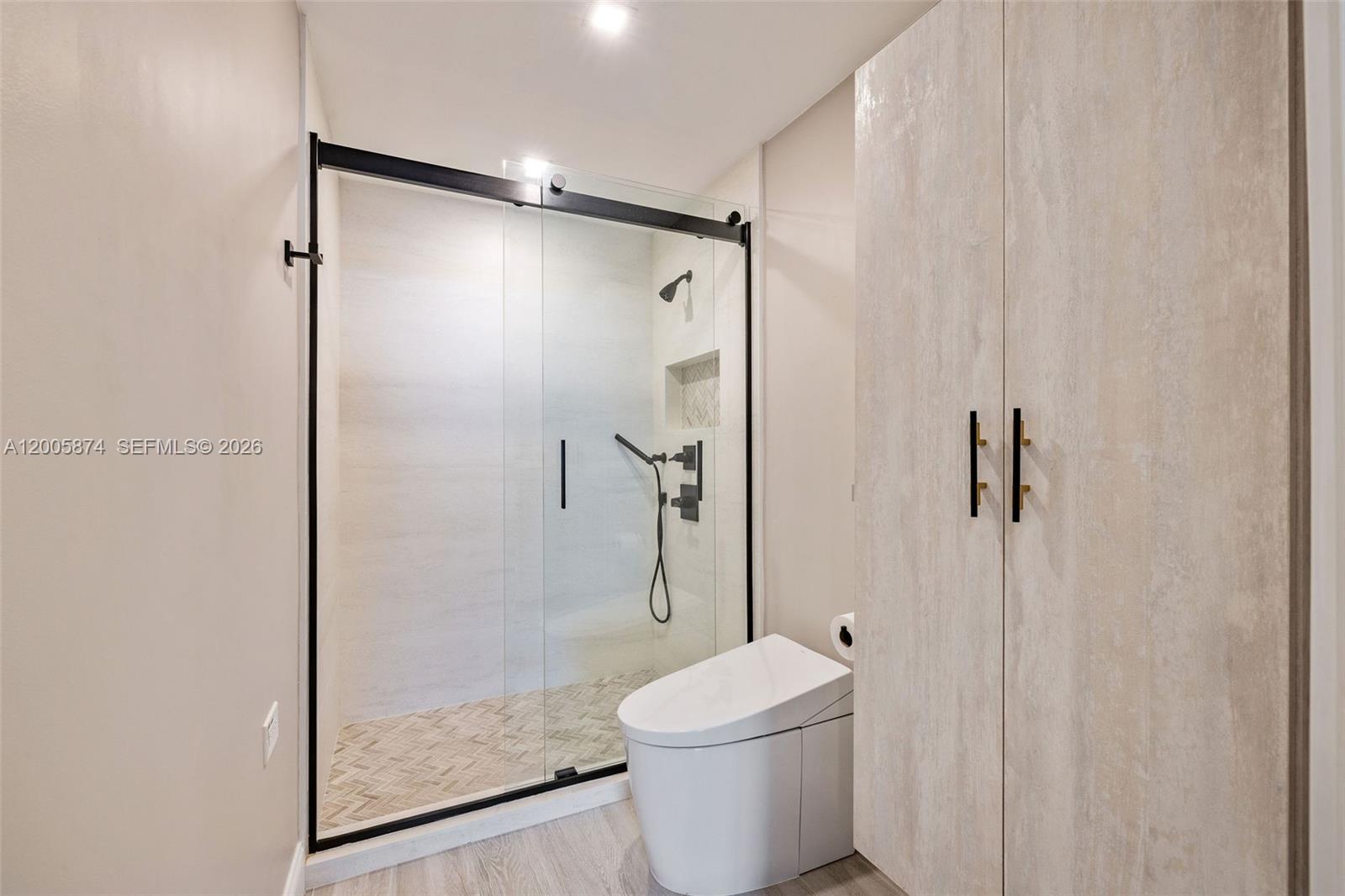 848 Brickell Key Dr #3403 Miami, FL 33131