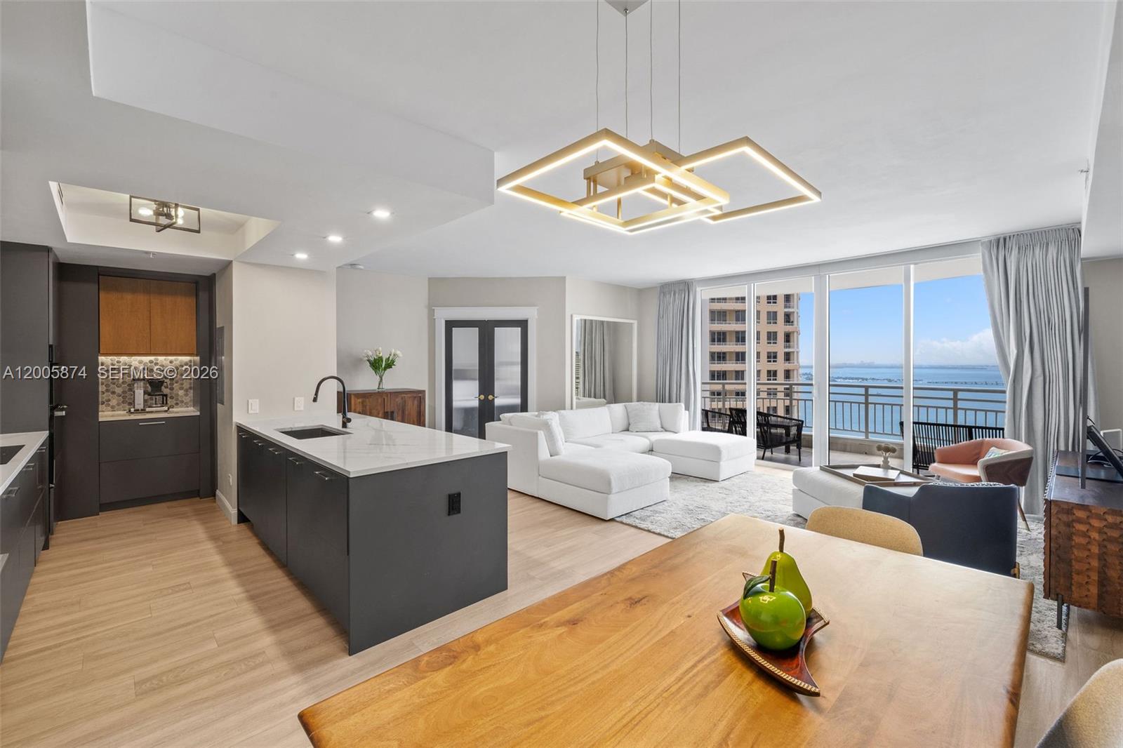 848 Brickell Key Dr #3403 Miami, FL 33131