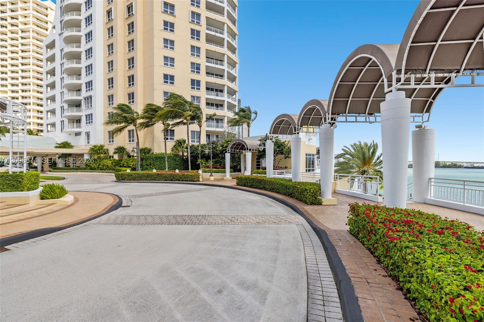 848 Brickell Key Dr #3403 Miami, FL 33131