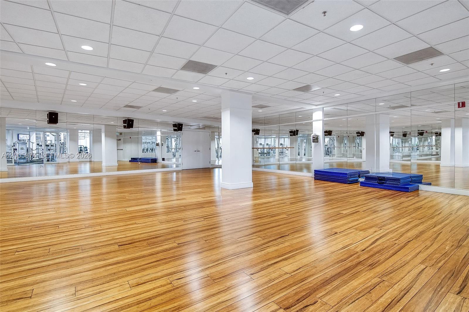 848 Brickell Key Dr #3403 Miami, FL 33131