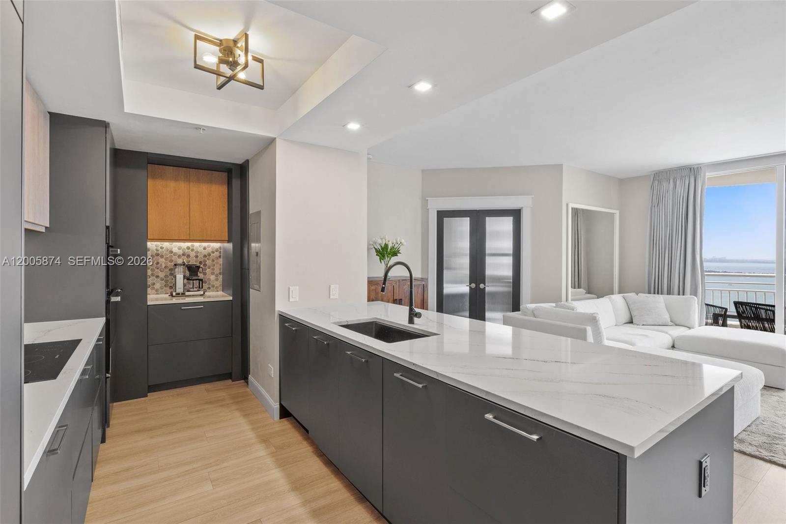 848 Brickell Key Dr #3403 Miami, FL 33131