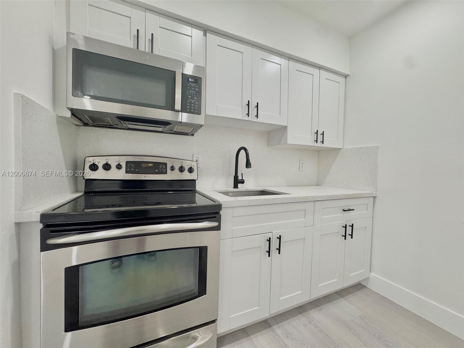 417 NW 2nd Ave #000