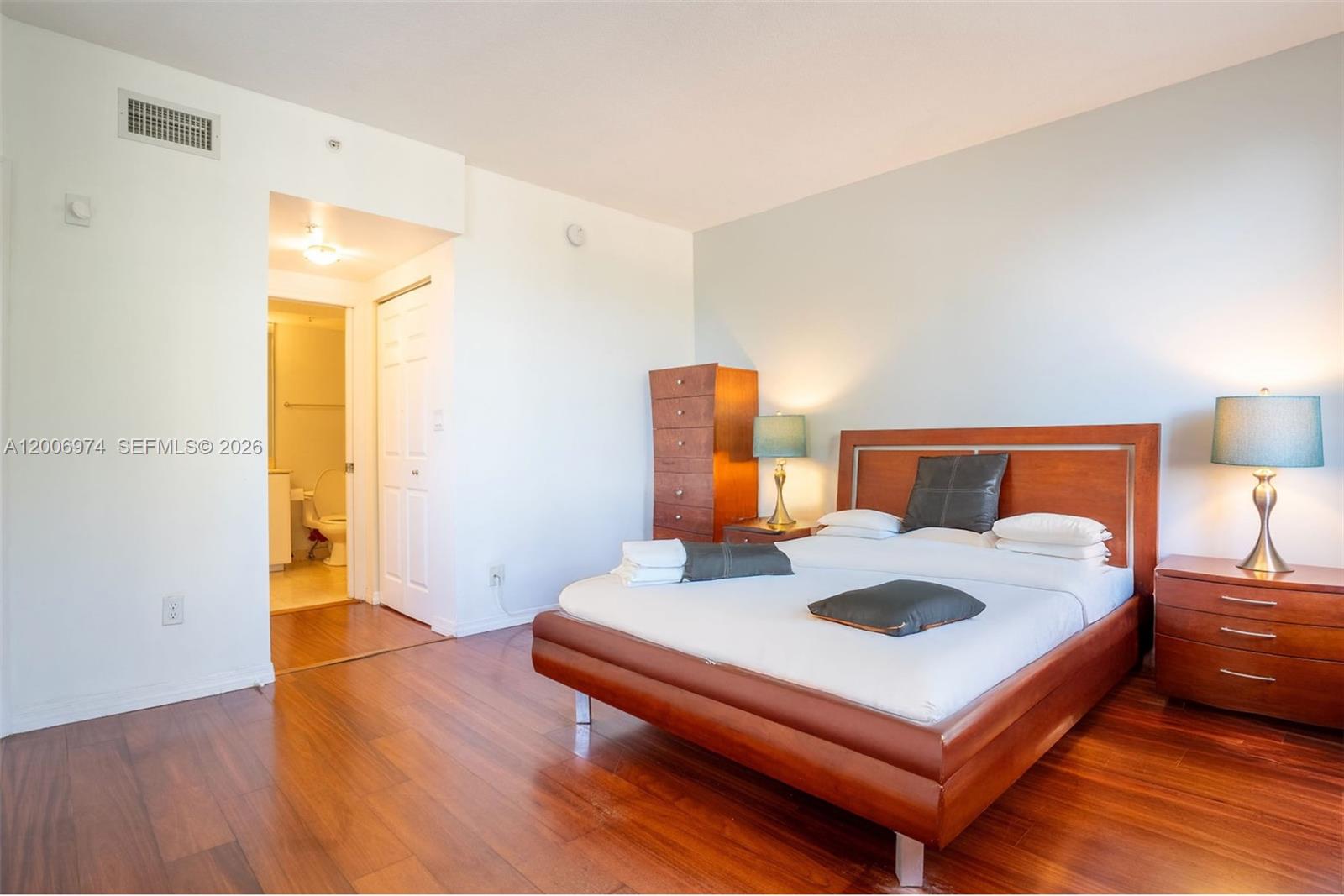 151 Michigan Ave #533 Miami Beach, FL 33139