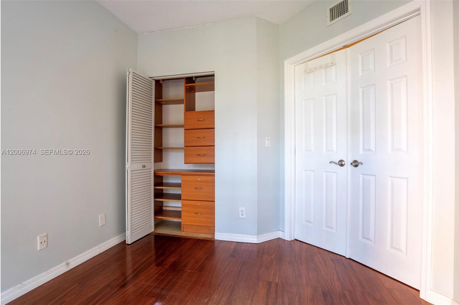 151 Michigan Ave #533 Miami Beach, FL 33139