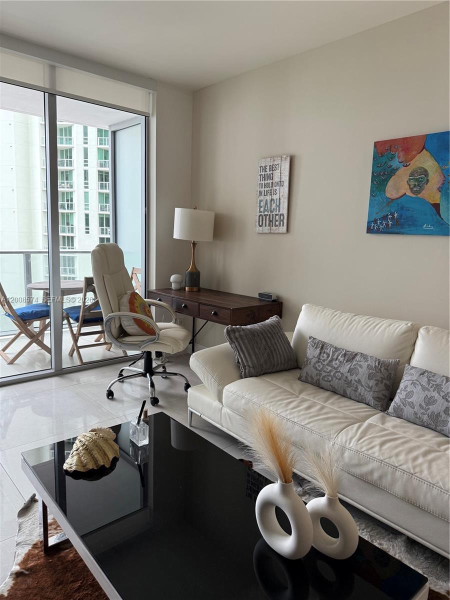 image Brickell House7