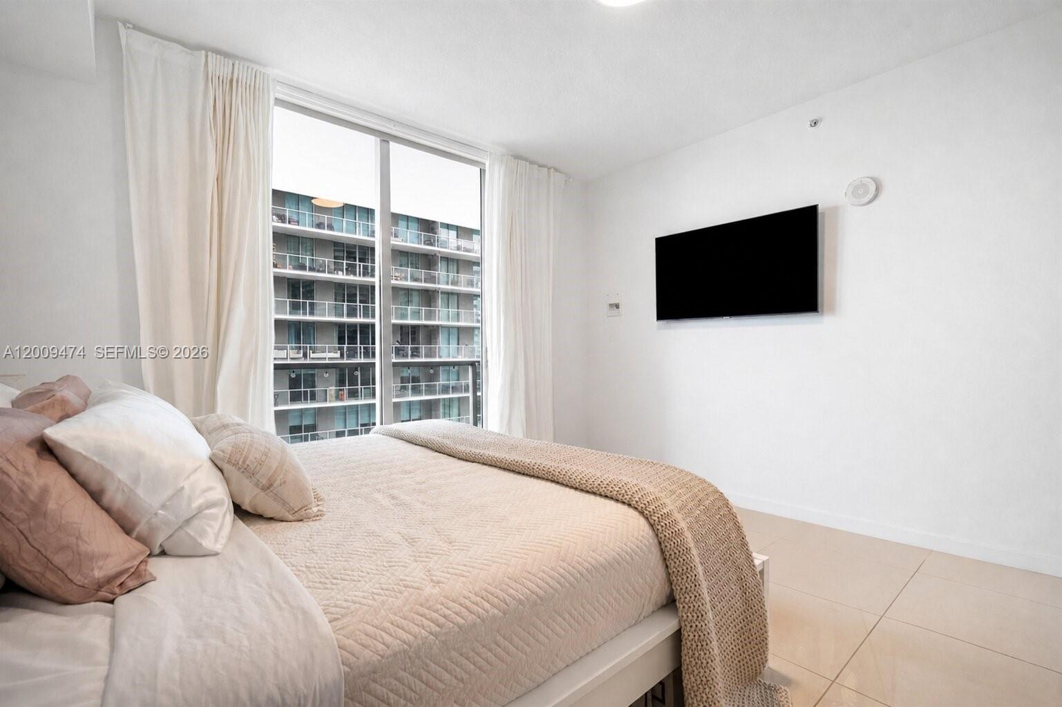 image Axis on Brickell South15