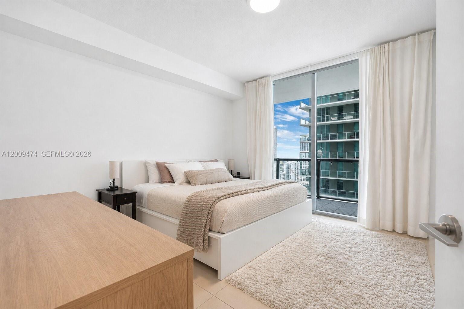 image Axis on Brickell South16
