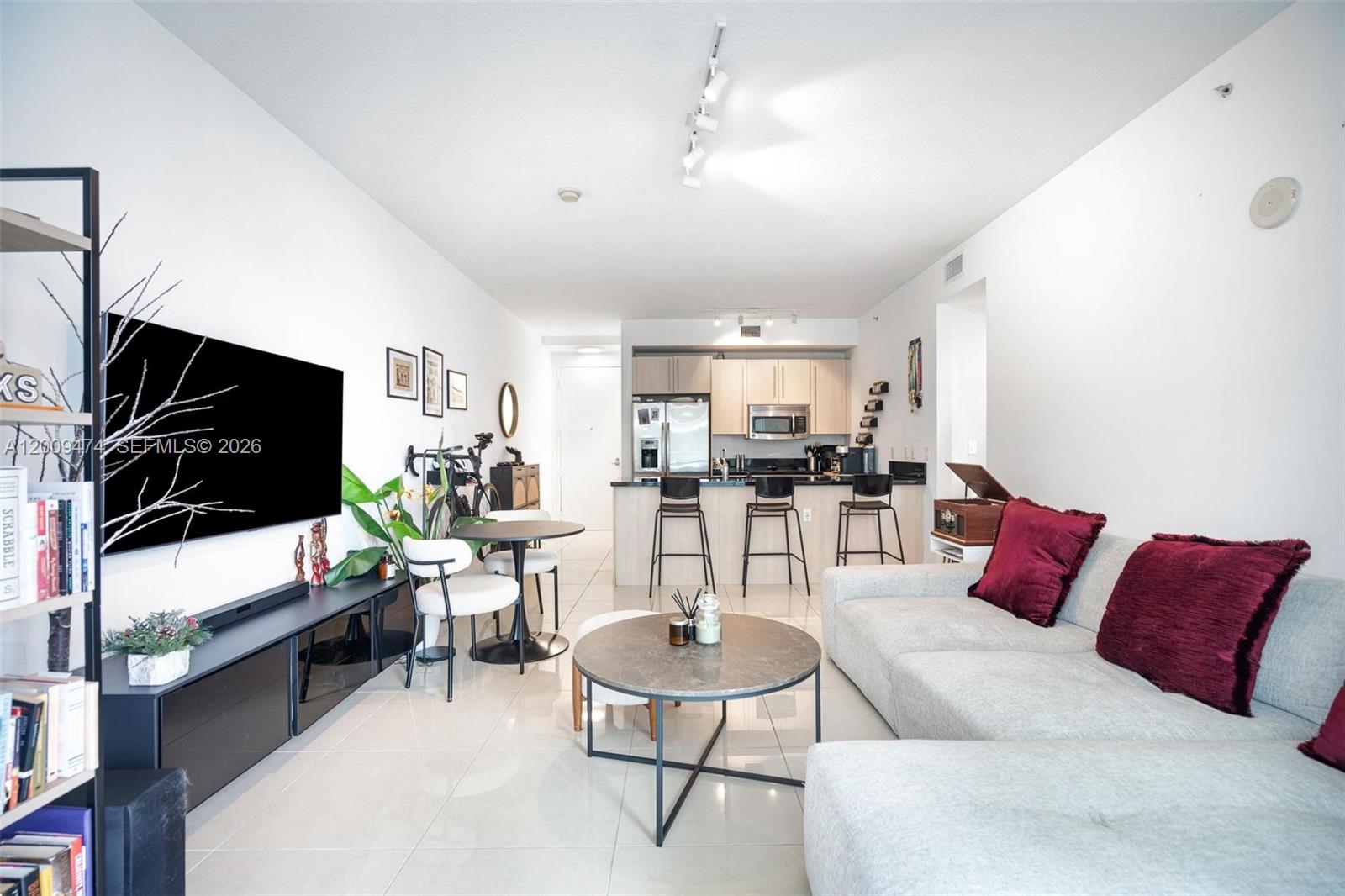 image Axis on Brickell South3
