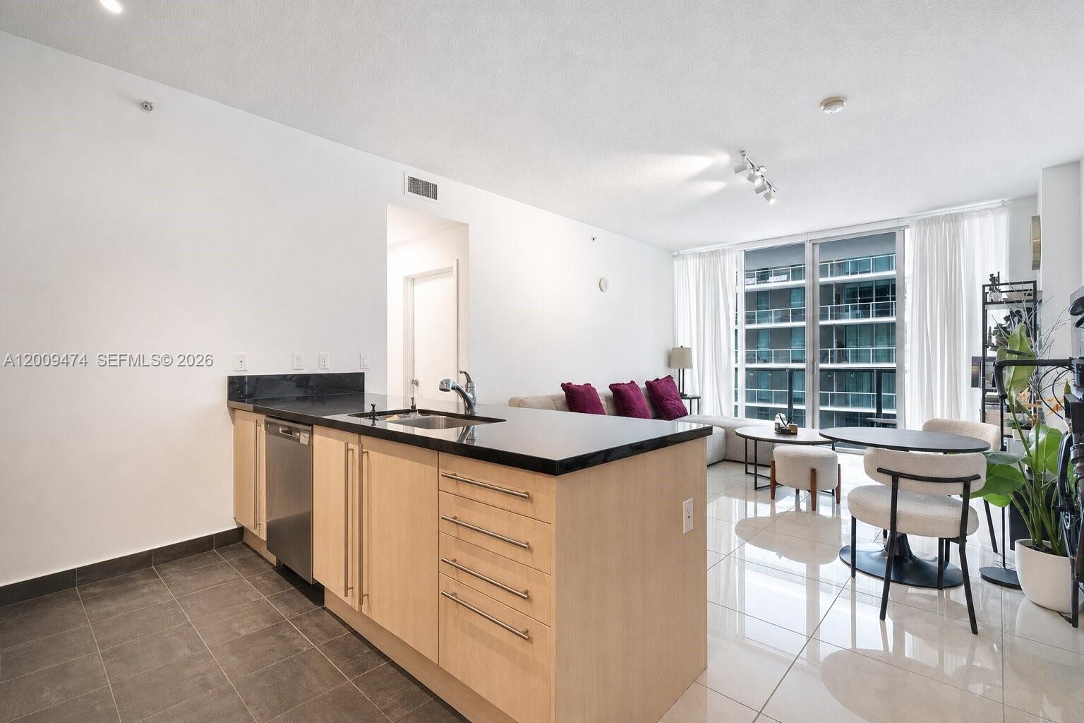 image Axis on Brickell South6