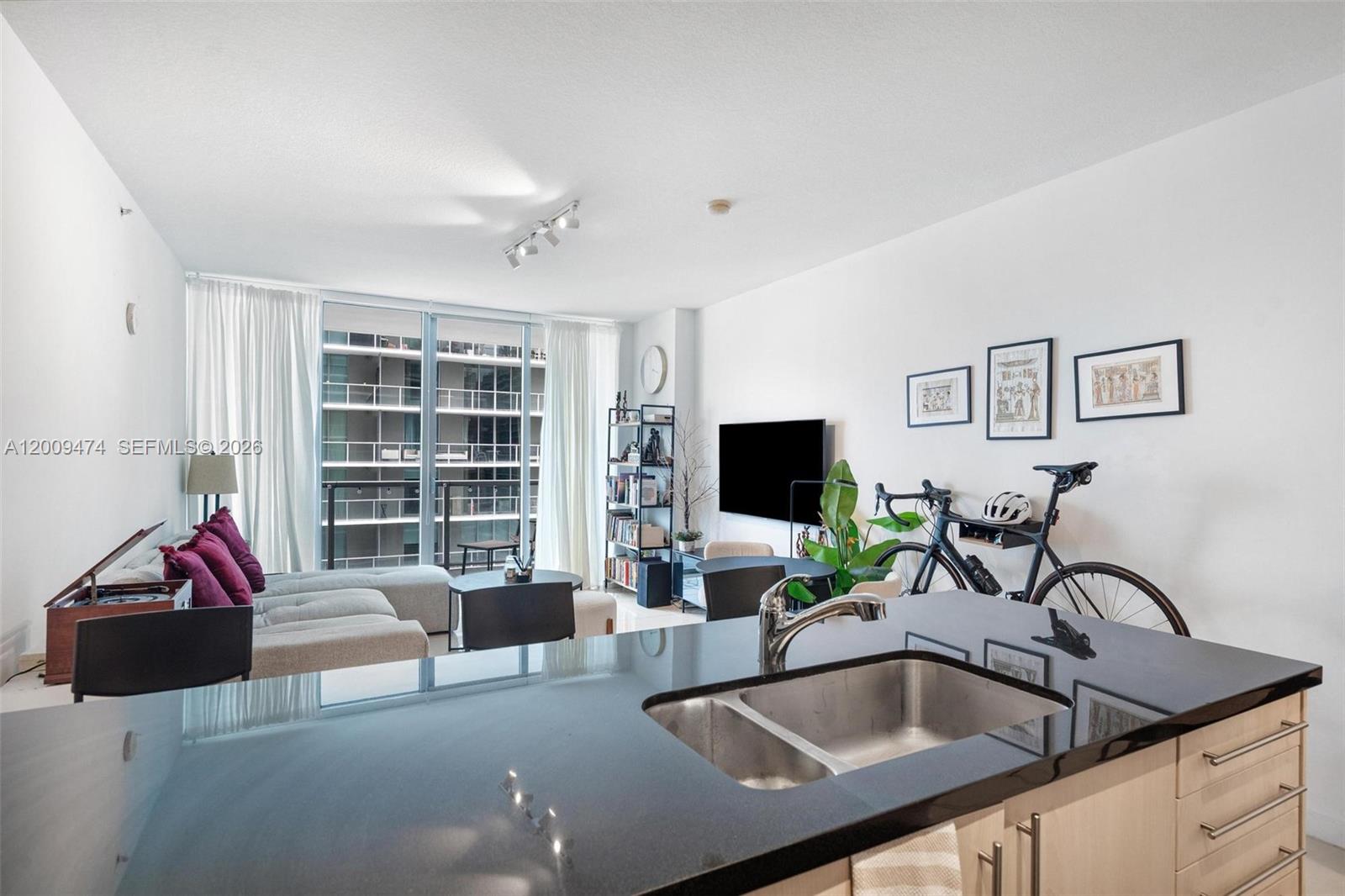 image Axis on Brickell South8