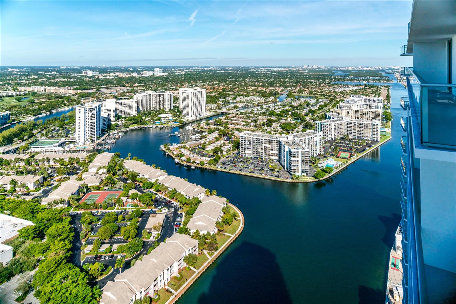 4010 S Ocean Dr #R1808 Hollywood, FL 33019