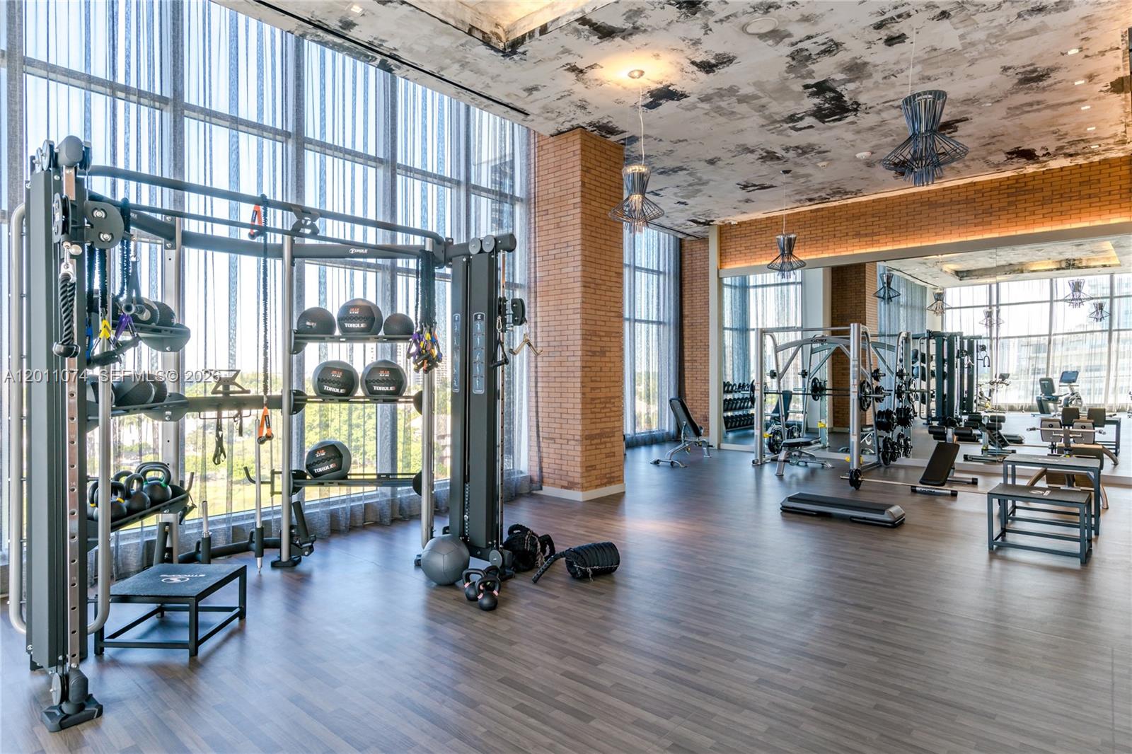 4010 S Ocean Dr #R1808 Hollywood, FL 33019