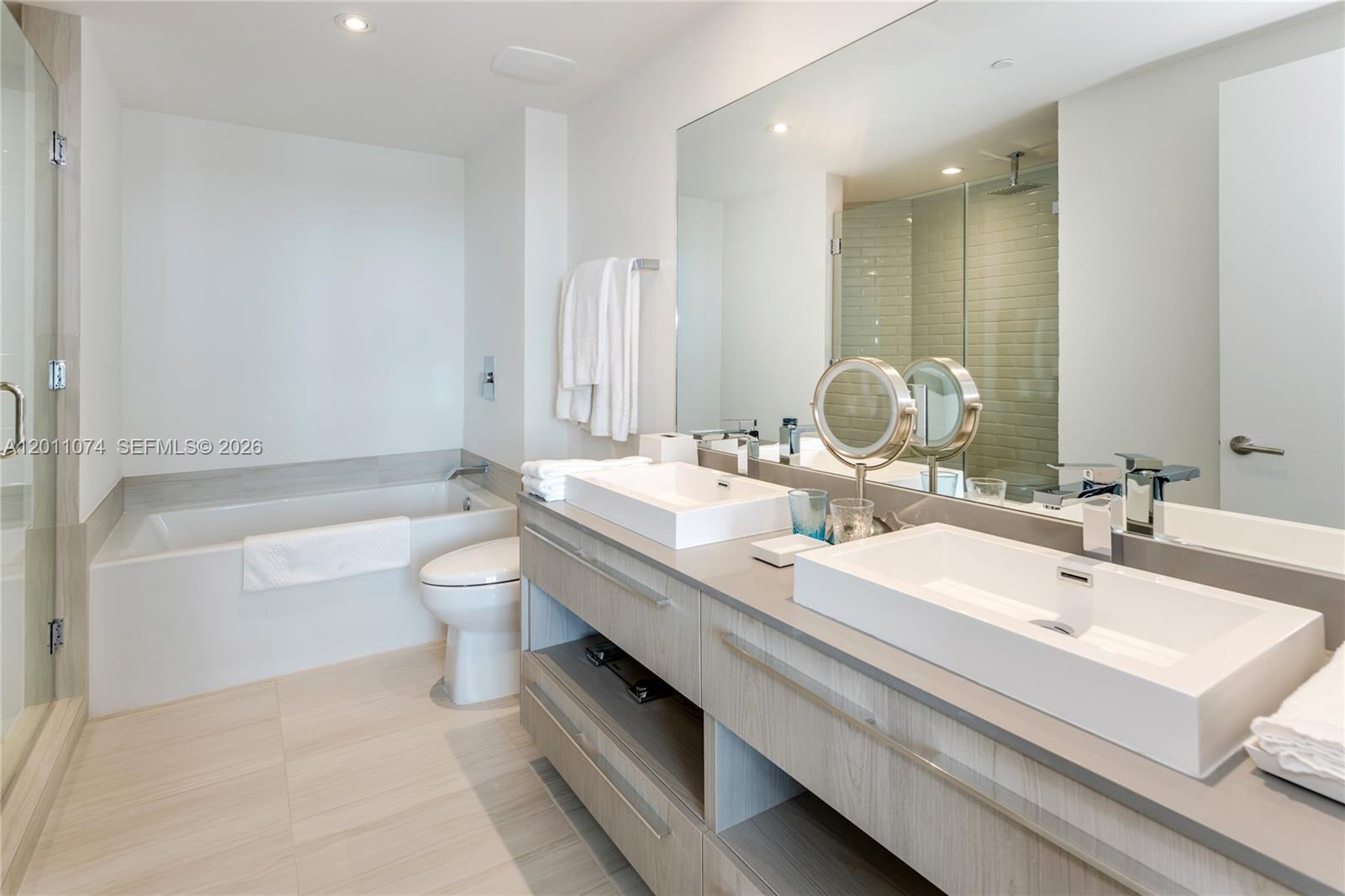 4010 S Ocean Dr #R1808 Hollywood, FL 33019