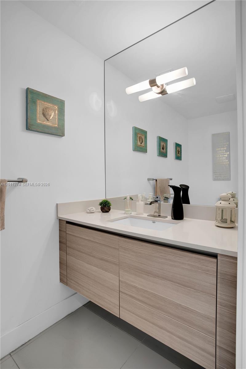 87 N Shore Dr Miami Beach, FL 33141