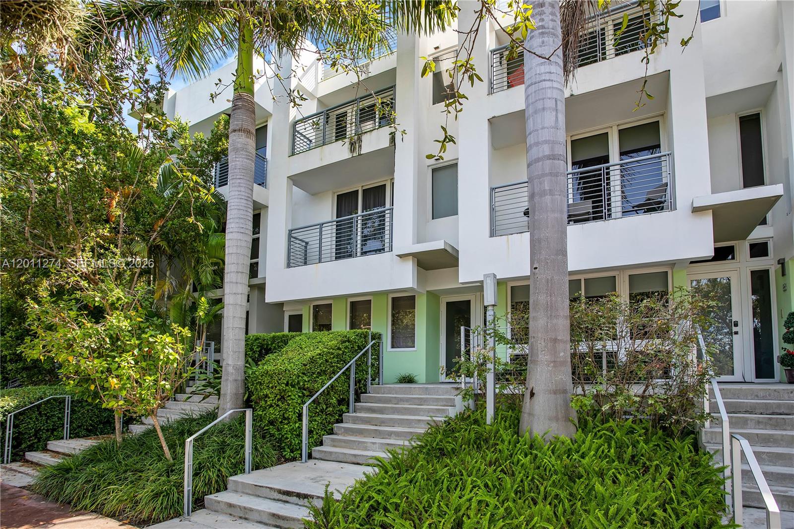 87 N Shore Dr Miami Beach, FL 33141