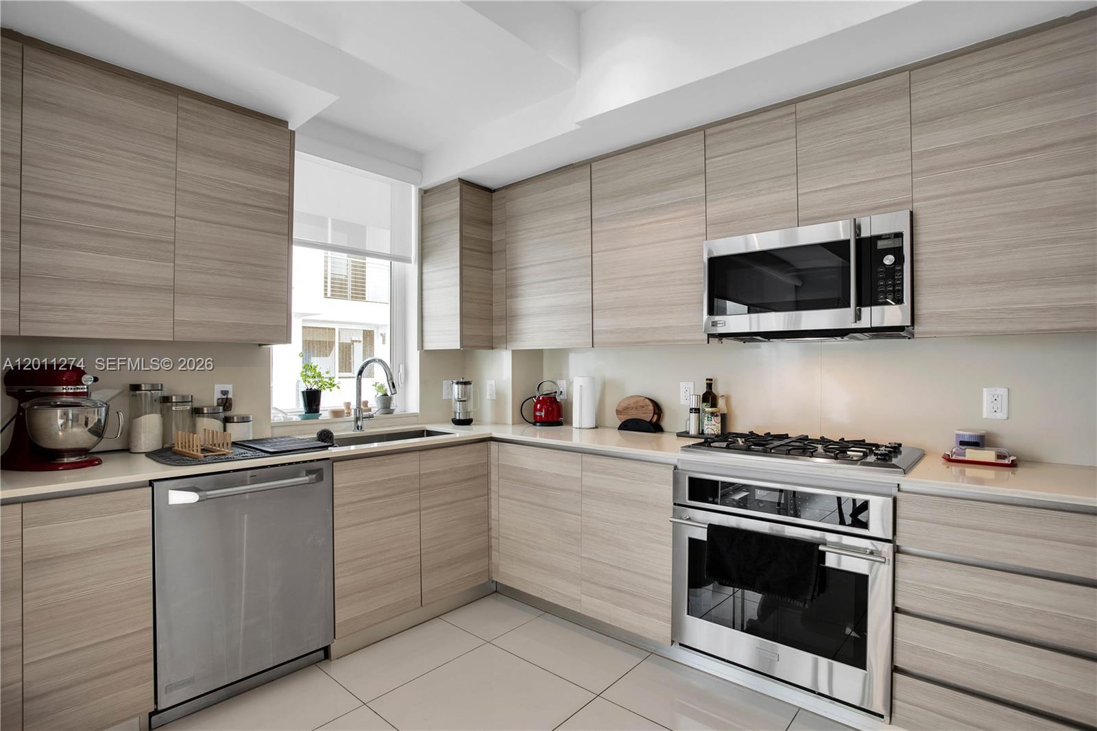 87 N Shore Dr Miami Beach, FL 33141