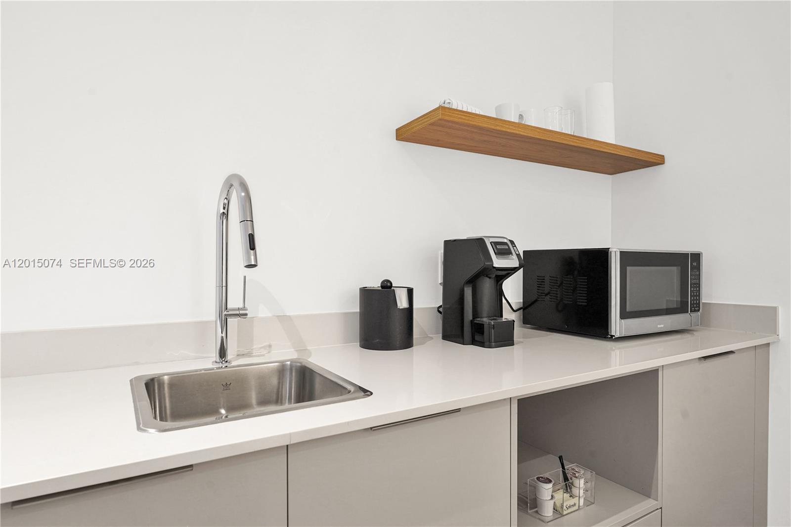 image Smart Brickell III17