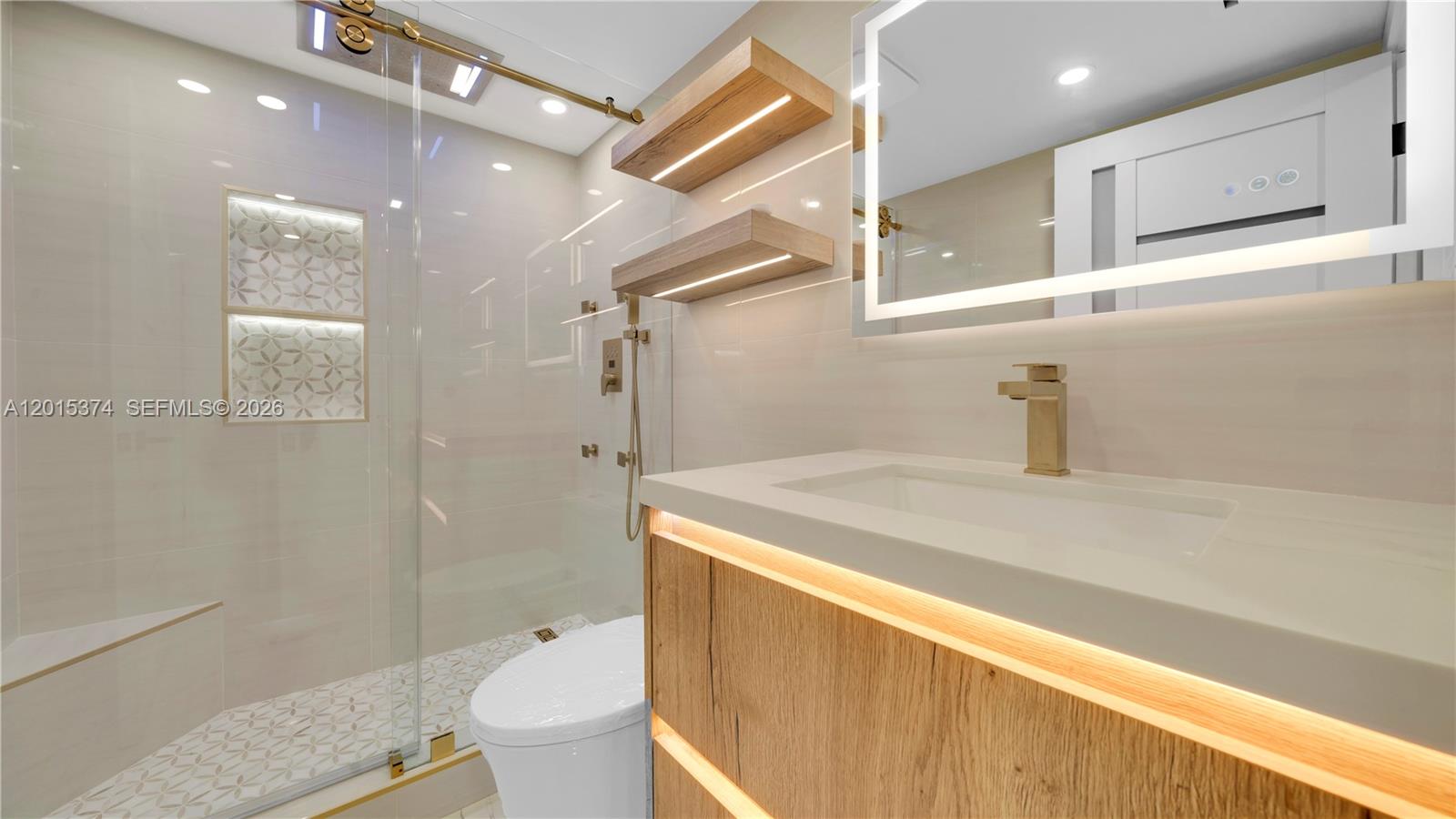 1623 Collins Ave #415 Miami Beach, FL 33139