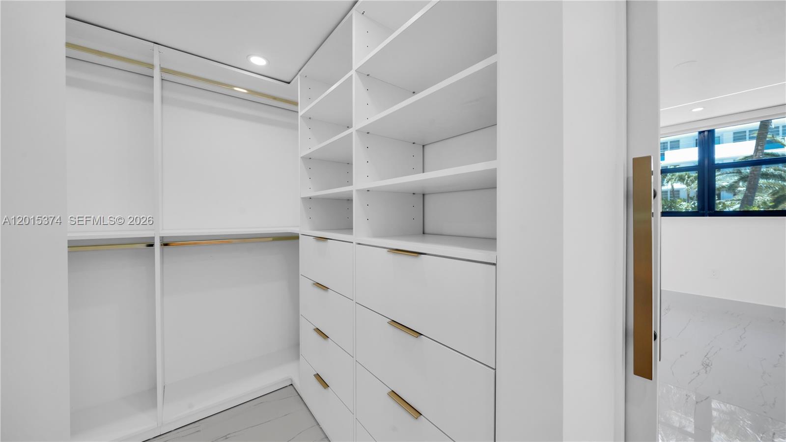 1623 Collins Ave #415 Miami Beach, FL 33139