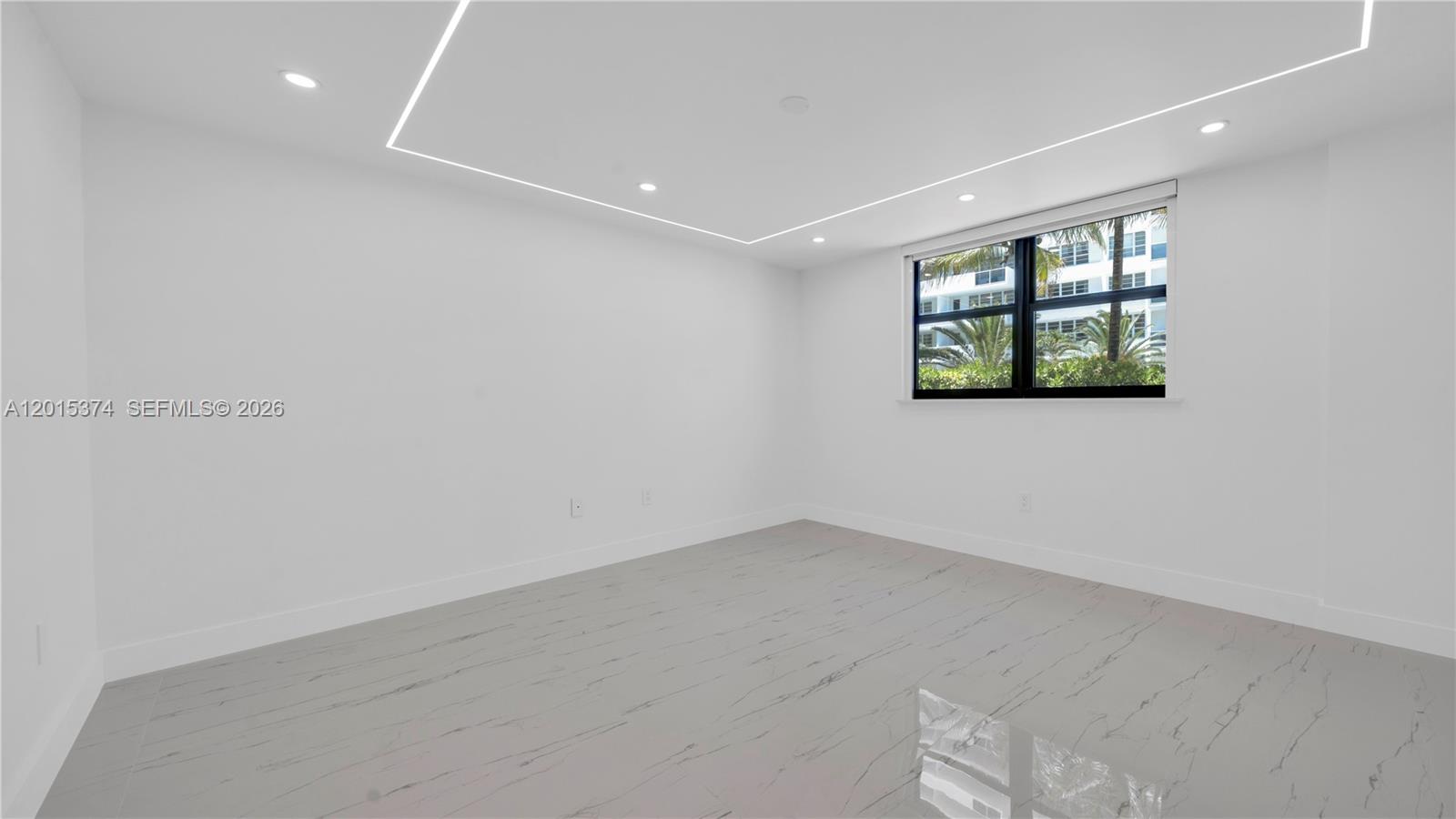 1623 Collins Ave #415 Miami Beach, FL 33139