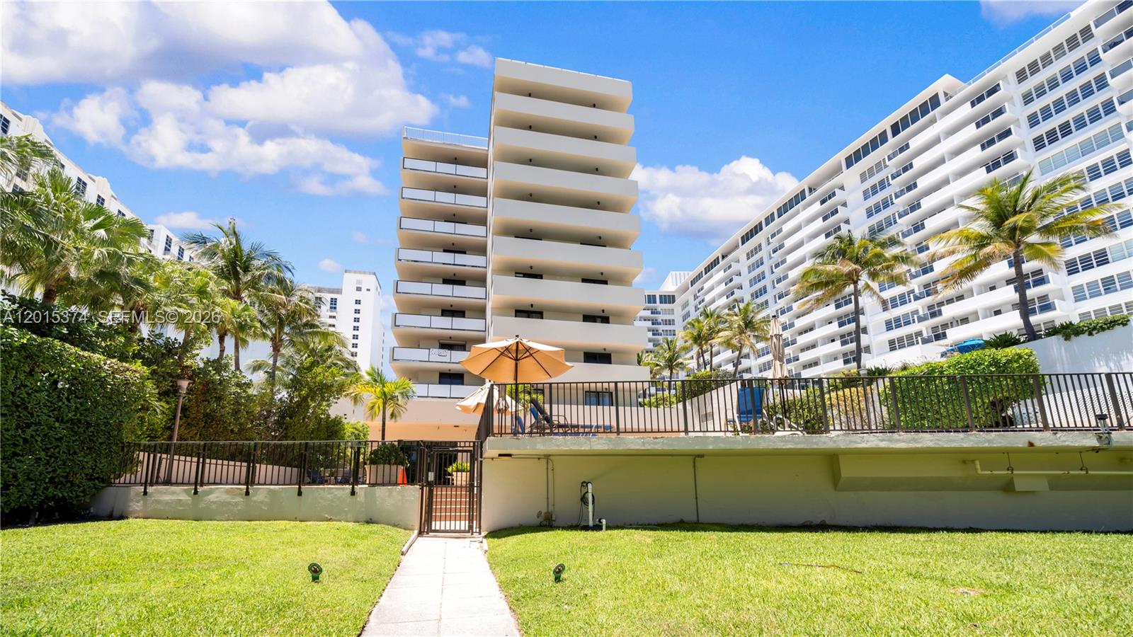 1623 Collins Ave #415 Miami Beach, FL 33139