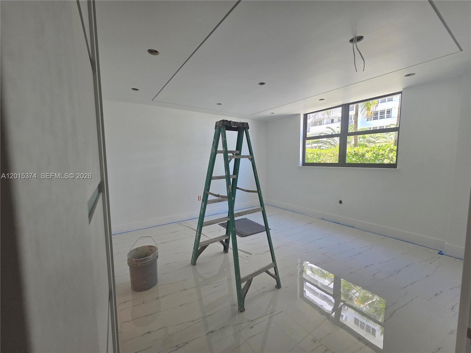 1623 Collins Ave #415 Miami Beach, FL 33139